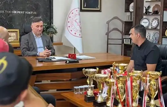Dört yıldır Türkiye birincisi olan takımdan anlamlı ziyaret