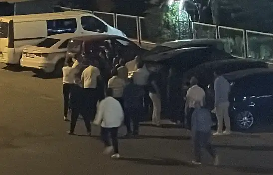 Talas'taki düğünde bir anda ortalık karıştı! Kavga salon dışına taştı