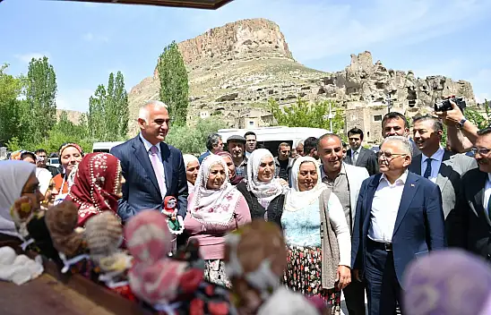 Dün Kayseri'ye gelmişti! Bakan'dan Kayseri mesajı