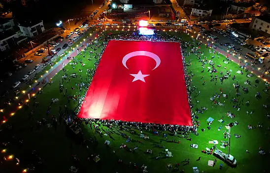 Dünyanın en büyük Türk Bayrağı bu yıl da Talas'ta!