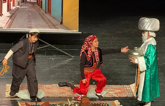 Erciyes İlkokulu Kayseri'yi Akşehir'de temsil etti