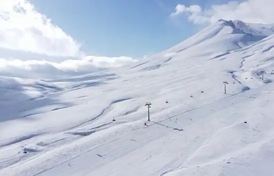Erciyes'te bahar havası! 'Hedefimiz bayramda kayak yaptırmak'