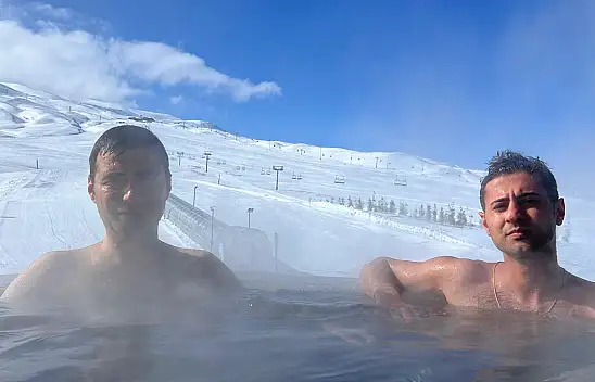 Erciyes'te havuz keyfi