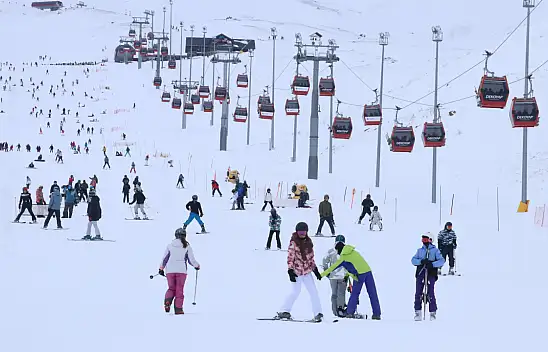 Erciyes'te kış turizmi zirve yaptı