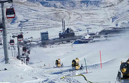 Erciyes'te yeni sezon için hazırlıklar tam gaz devam ediyor! 154 makine çalışmaya başladı