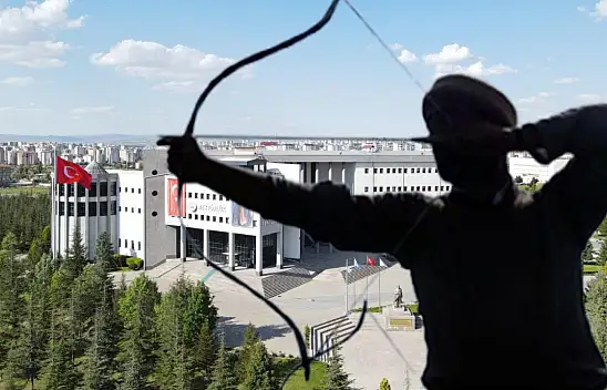 Erciyes Üniversitesi okçu arıyor!