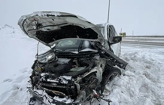 Erciyes yolunda kaza: Küçük çocuğun durumu ağır