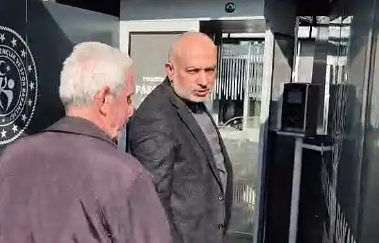 Eski Başkan Ali Çamlı stadyumda!