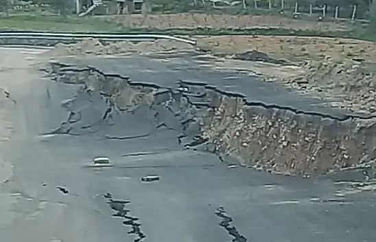 Eski Belediye Başkanı'ndan isyan! 50 metrelik yol hala neden yapılmadı?