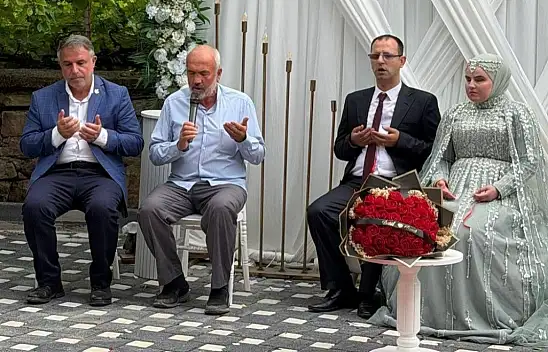 Erbakan'ın danışmanı Kayseri'de nişanlandı!