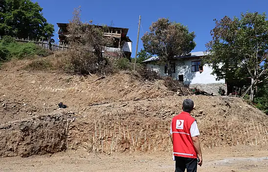 Feke'de feci yangın