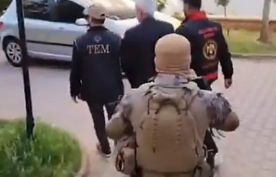 FETÖ'nün finans ve iletişim ağına operasyon