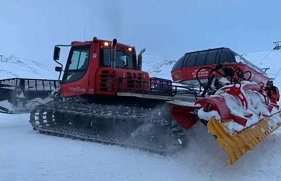 Flaş! Erciyes'te çığ düştü