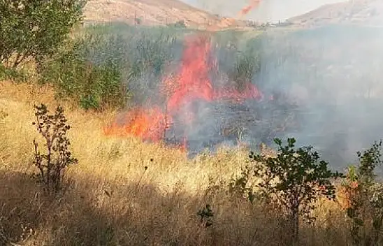 Flaş gelişme! Bünyan'da yangın çıktı!