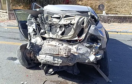 Kayseri'de trafik kazası: 1 ölü, 1'i ağır 6 yaralı var