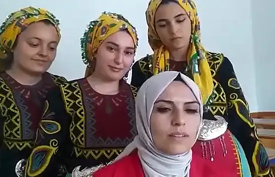 Gel de ağlama: Bu da gelin ağlatma türküsü!