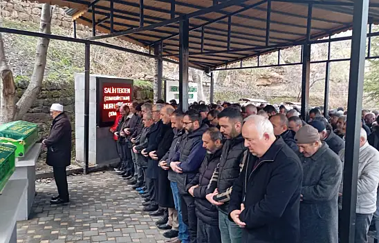 Genç yaşta hayatını kaybeden Salih Tekden son yolculuğuna uğurlandı