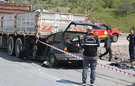Hacılar'da kaza: Anne hayatını kaybetti, oğlu ağır yaralı