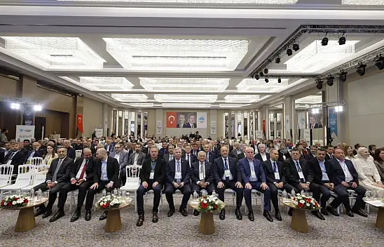 Hafta sonu Kayseri'deydi! Ankara'ya gitti, istifa etti