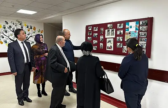 Hastaneye duygulandıran ziyaret! Başhekim eşlik etti