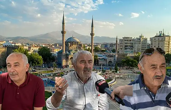 Her gün Kayseri Meydanı'nda toplananlar kazan kaldırdı!