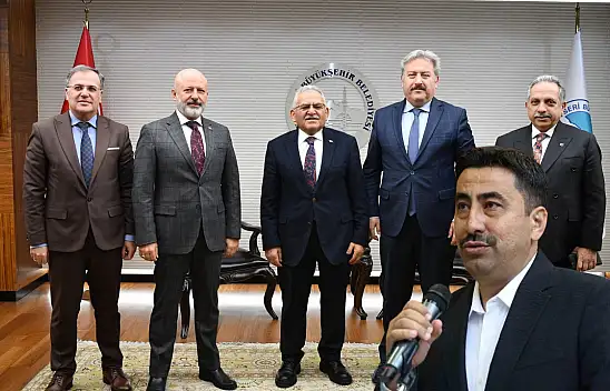 Hizmet İş eski Şube Başkanı Çelik: Belediye Başkanları görevden alınmam için genel merkezi aradılar!