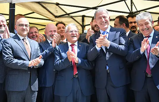 Hulusi Akar: Biz terörü unutmadık, teröristi unutmadık