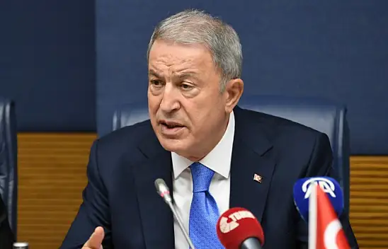 Hulusi Akar'dan derin mesaj: Cin şişeden çıktı