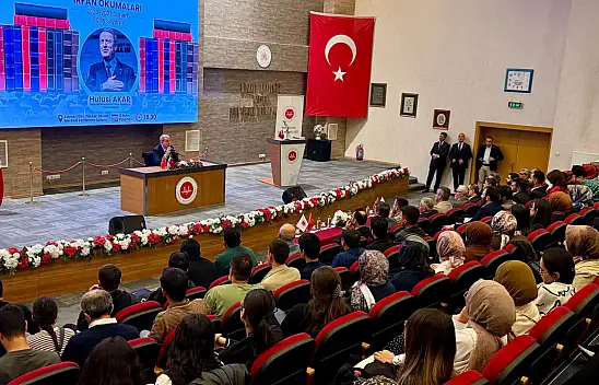Hulusi Akar gençlere tecrübelerini anlattı