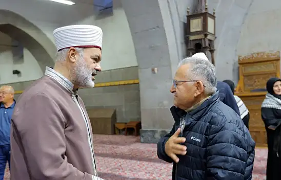 Hunat Camii'nde sabah buluşması: Mehmet Emin Ay namaz kıldırdı