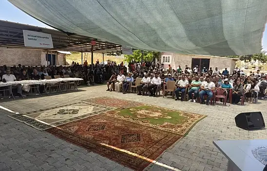 İlçede dikkat çeken kalabalık! Neden bir araya geldiler