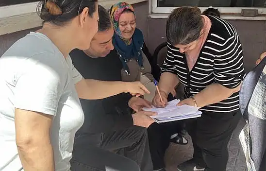 İmamoğlu'na destek imzası atmak isteyen Kayserili kadın: Anjiyo oldum ondan geciktim!