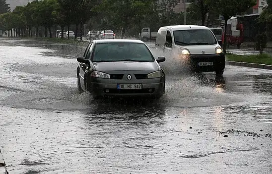 İncesu, Ambar, Erkilet'i dolu ve sağanak vurdu!