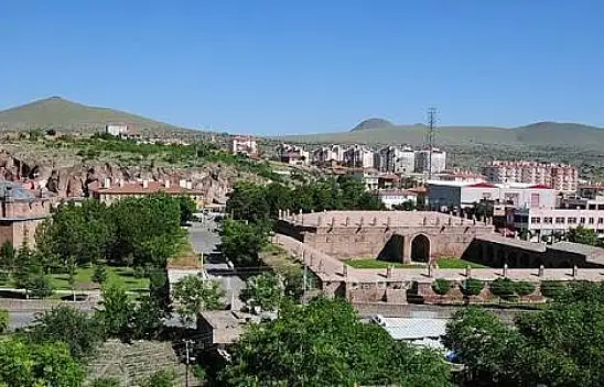 İncesu'da Başkan İlmek sahada: Mahallelerde hangi çalışmalar sürüyor?