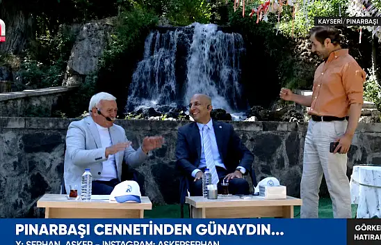 İstifa eden başkan partisini karıştırdı!