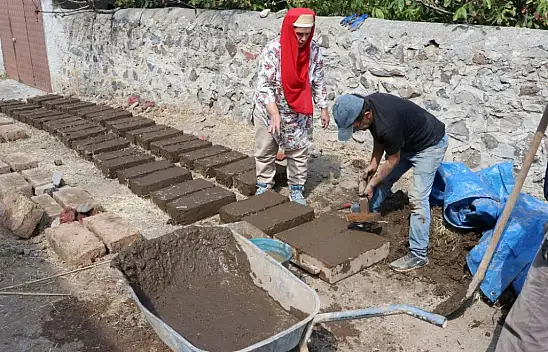 İsviçre'den Kayseri'ye geldi, 300 yıllık evleri ayağa kaldırdı