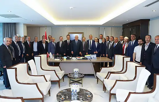 İYİ Parti'den Kayseri'deki istifalarla ilgili açıklama!