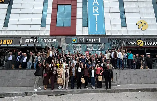 İYİ Partililer İl Başkanlığı'nda buluştu!