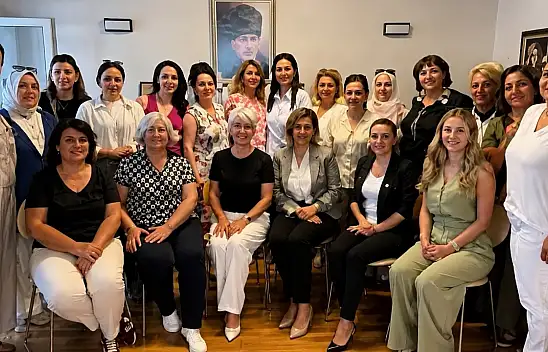 Kadın politikaları gündemdeydi! İYİ Parti'den KİGDER'e ziyaret
