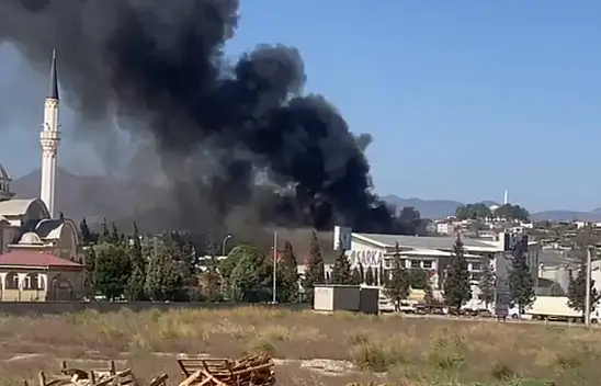 Kağıt fabrikasında yangın