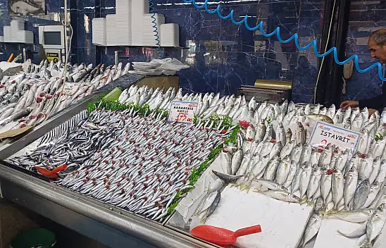 Karadeniz'in bereketi Kayseri'de... Hamsi fiyatları 100 TL'den başlıyor