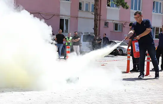 Kayseri Büyükşehir binası tahliye edildi!