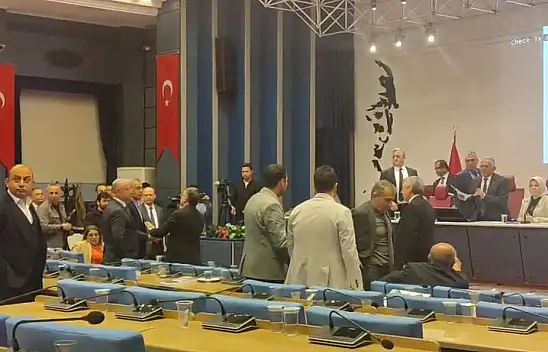 Kayseri Büyükşehir meclisinde 'İmamoğlu' gerginliği