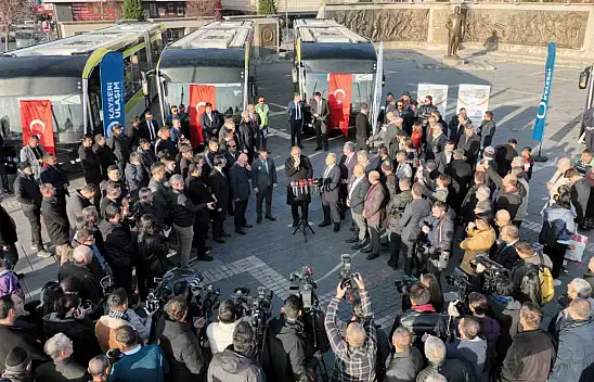 Kayseri Büyükşehir, ulaşım filosuna 15 yeni elektrikli otobüs kattı