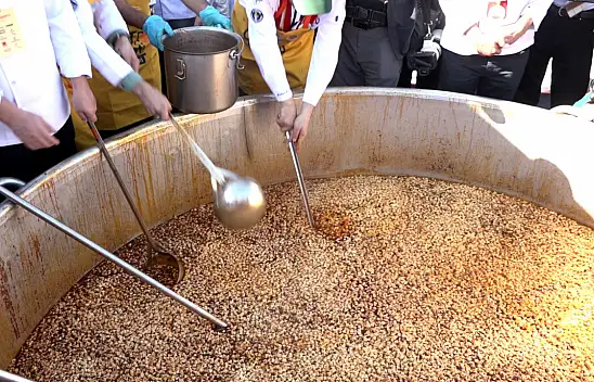 Kayseri'de 1 ton ücretsiz dağıtılmaya başlandı! Uzun kuyruk oluştu