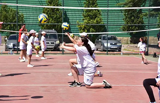 Kayseri'de 19 spor tesisi ve 5 parkta yaz spor okulları