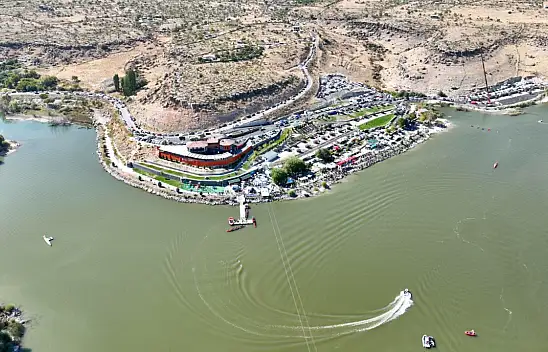 Kayseri'de 3 gün süren festivale on binlerce kişi akın etti! 1,5 ton üzüm dağıtıldı