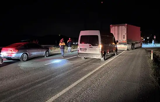 Kayseri'de 3 kişinin öldüğü kaza yerinden görüntüler