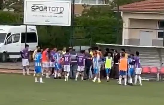 Develi'de futbolda şiddet: Hakemler sahadan çekildi