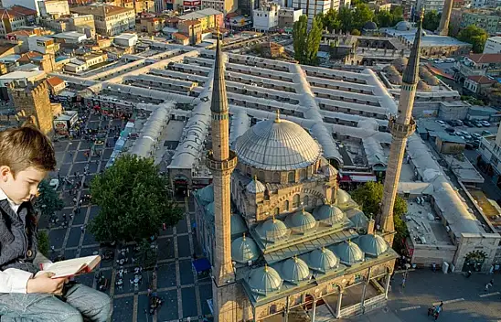 Kayseri'de anlamlı etkinlik: Cuma namazına git ödülünü al!